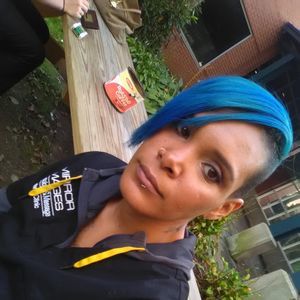 Meet your Posher, Crystal